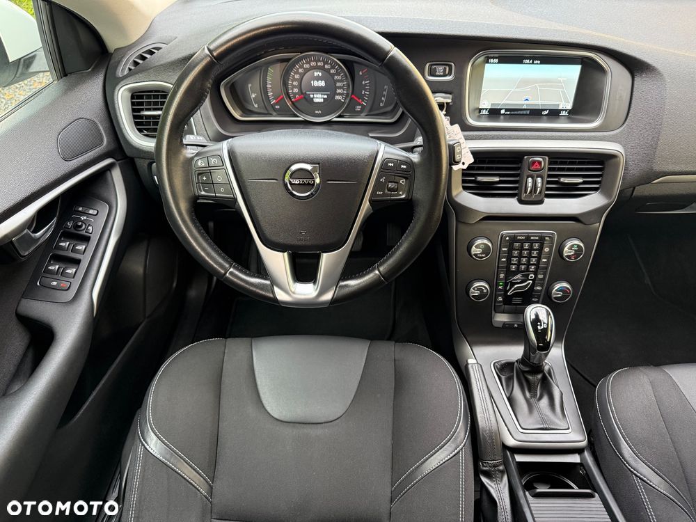 Volvo V40 D2 Geartronic Momentum - 11