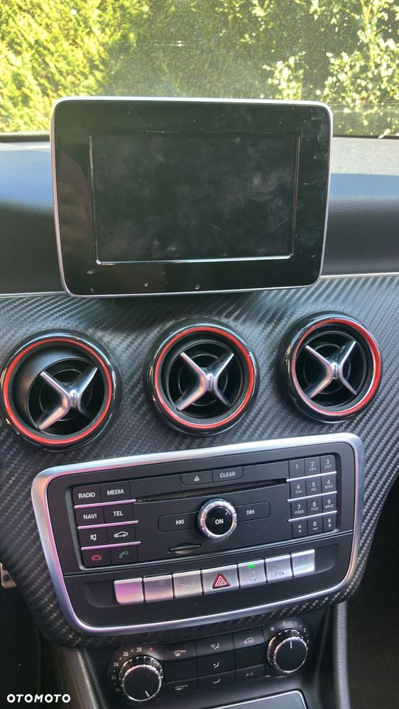 Mercedes-Benz Klasa A 180 (BlueEFFICIENCY) AMG Sport - 8