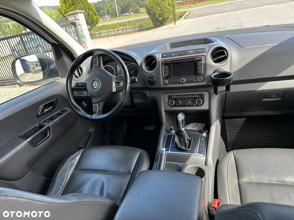 Volkswagen Amarok - 12