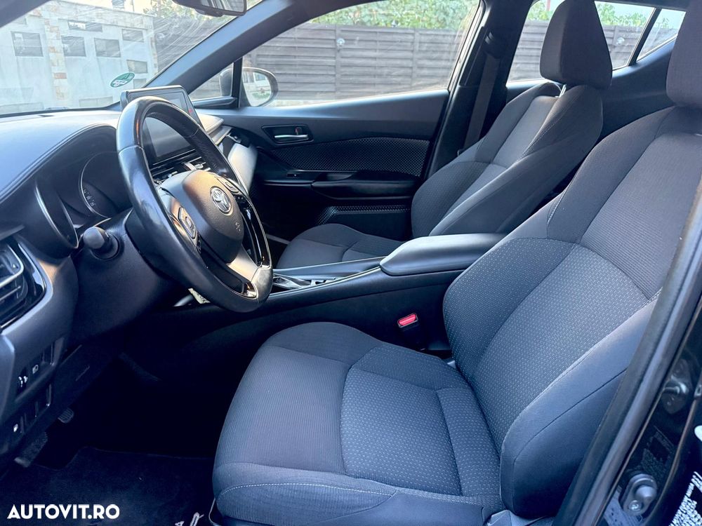 Toyota C-HR Flow - 14
