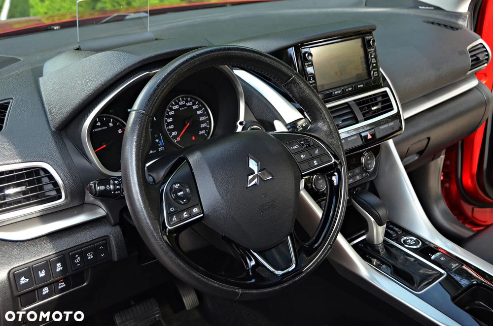 Mitsubishi Eclipse Cross 1.5 T-MIVEC 4WD CVT Diamant+ - 33
