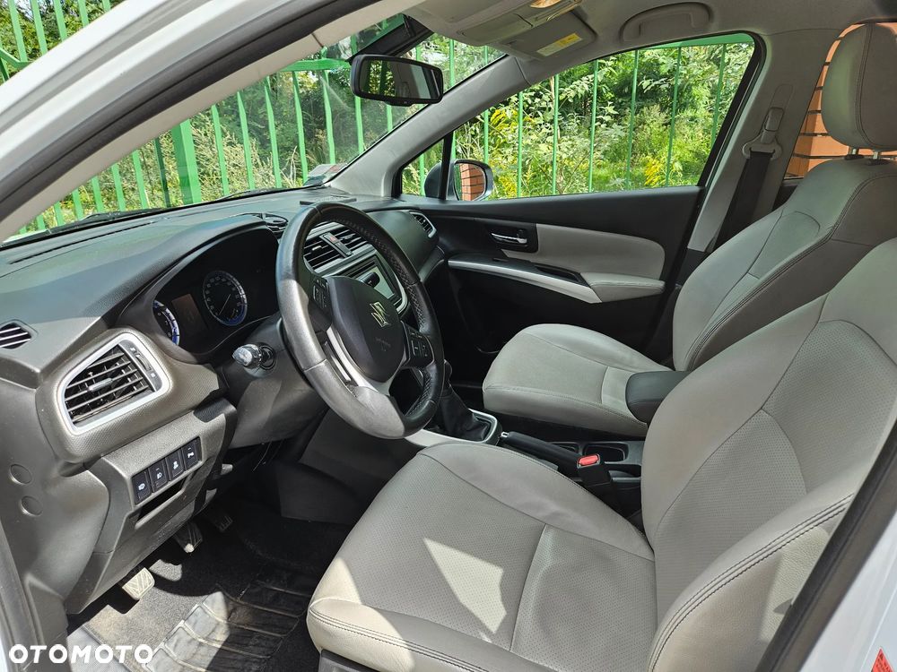 Suzuki SX4 S-Cross 1.6 Premium Plus - 5