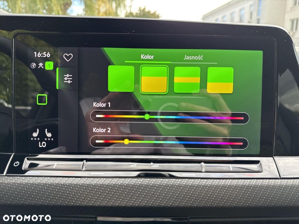 Volkswagen Golf - 22