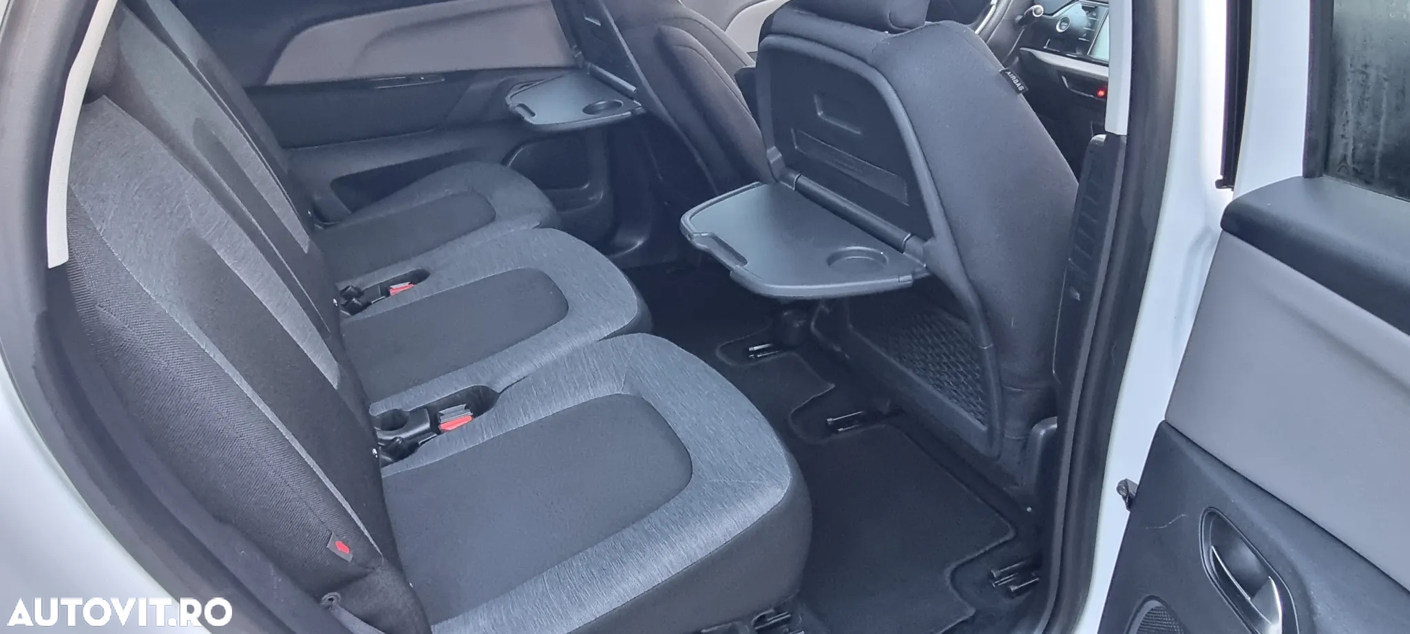 Citroën C4 Space Tourer 1.5 BlueHDi S&S BVM6 Shine - 6