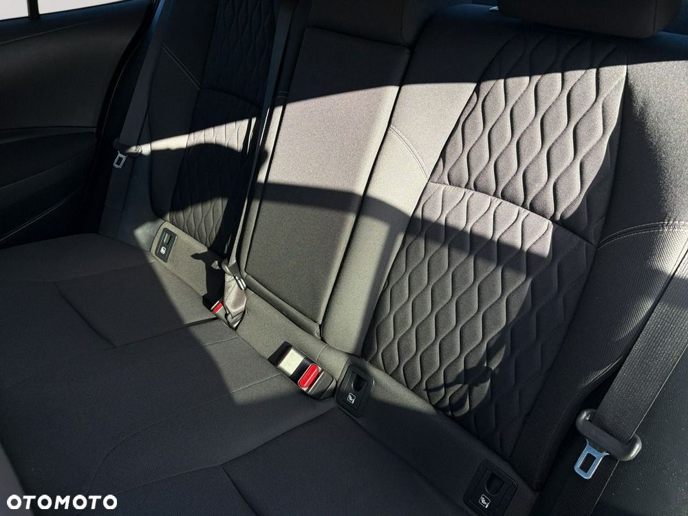 Toyota Corolla - 19