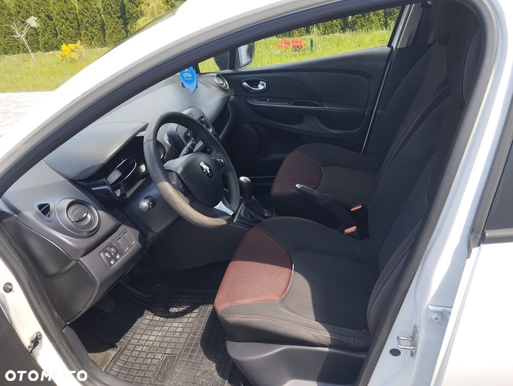 Renault Clio - 11
