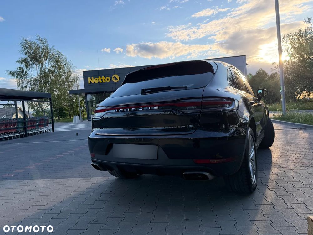 Porsche Macan - 4