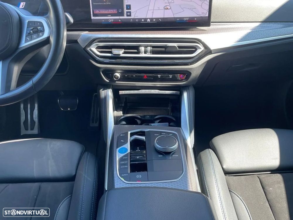 BMW i4 eDrive35 Desportiva M - 14