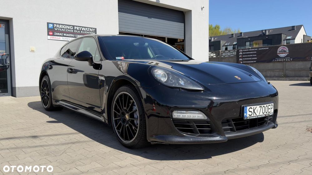 Porsche Panamera Standard - 2