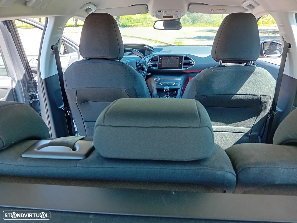 Peugeot 308 - 6