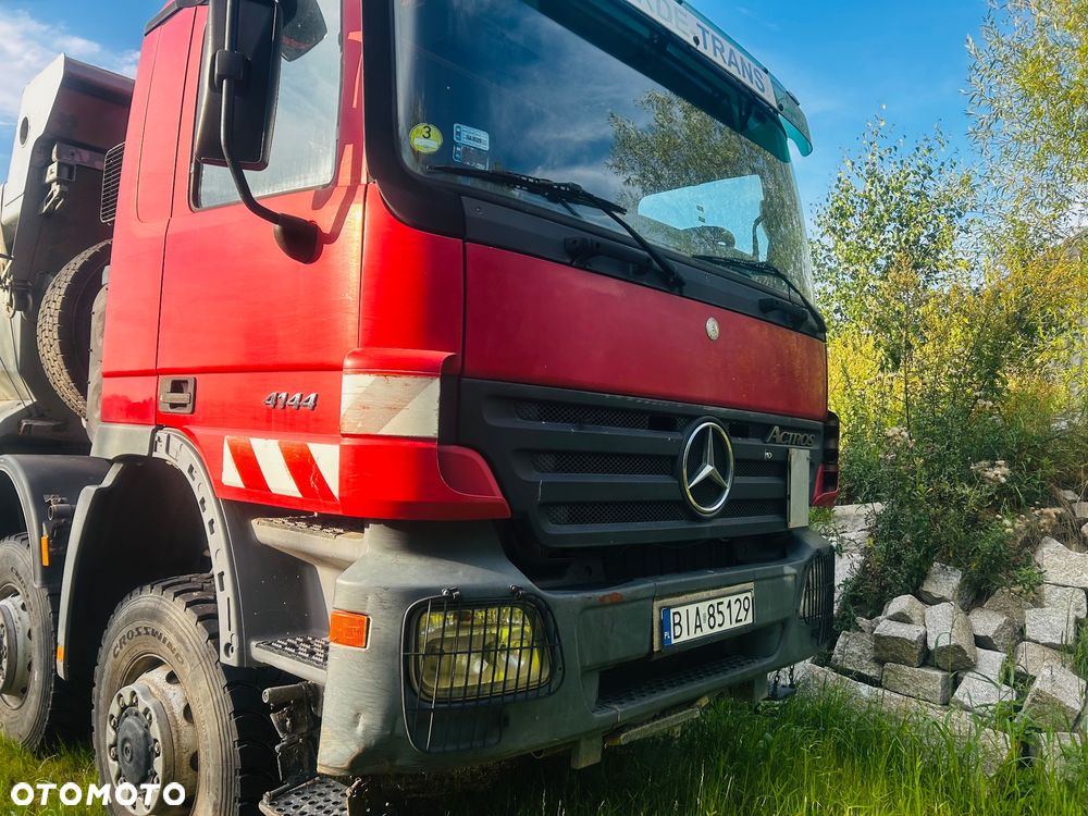 Mercedes-Benz Actros 8x8 - 1
