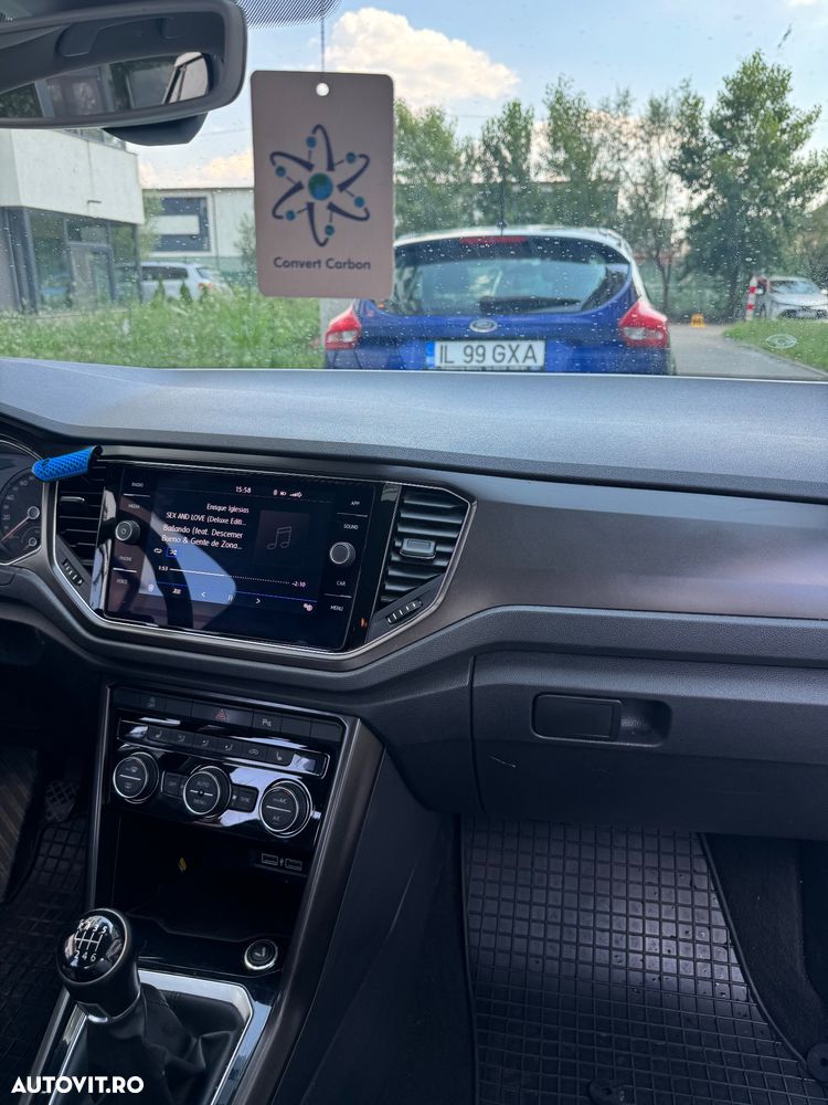 Volkswagen T-Roc - 13