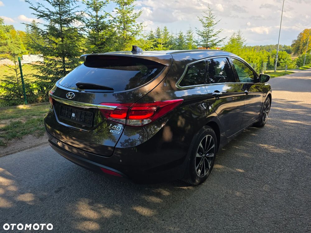 Hyundai i40 Kombi 1.7 CRDi Premium - 17