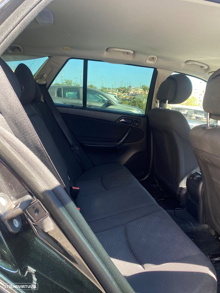 Mercedes-Benz C 220 CDi Avantgarde - 15