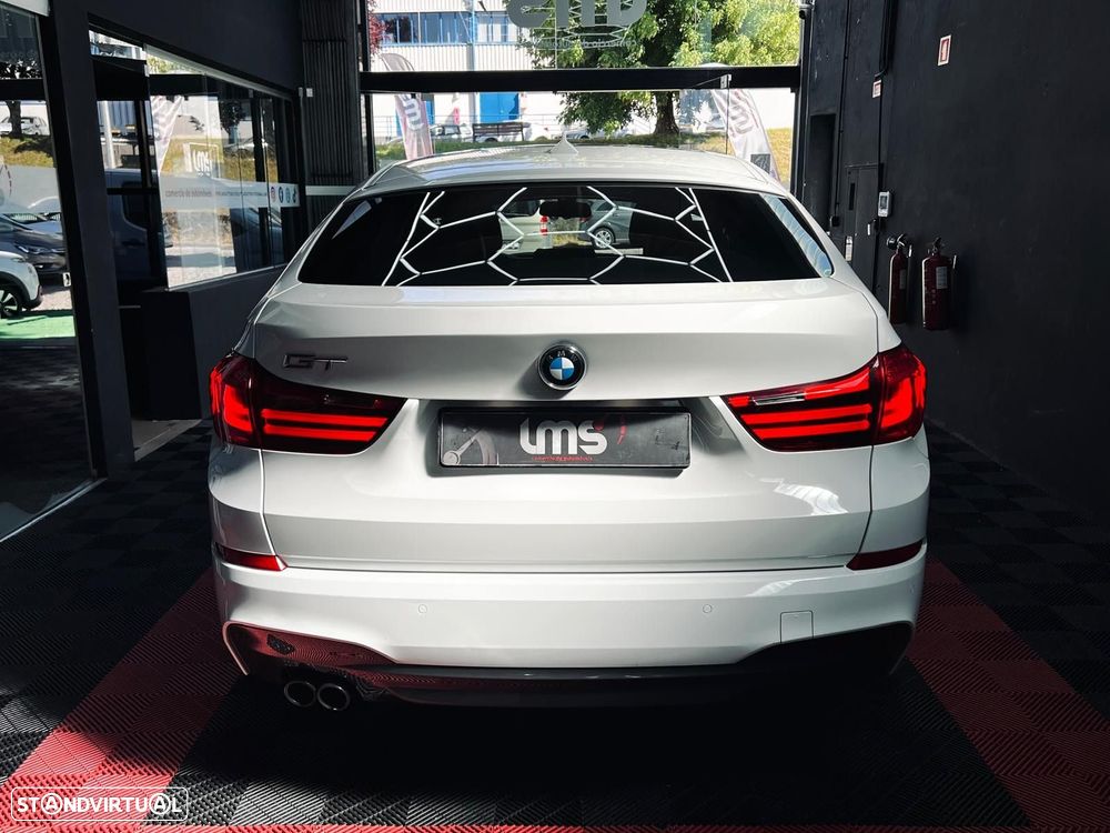 BMW 520 Gran Turismo d Pack M - 9