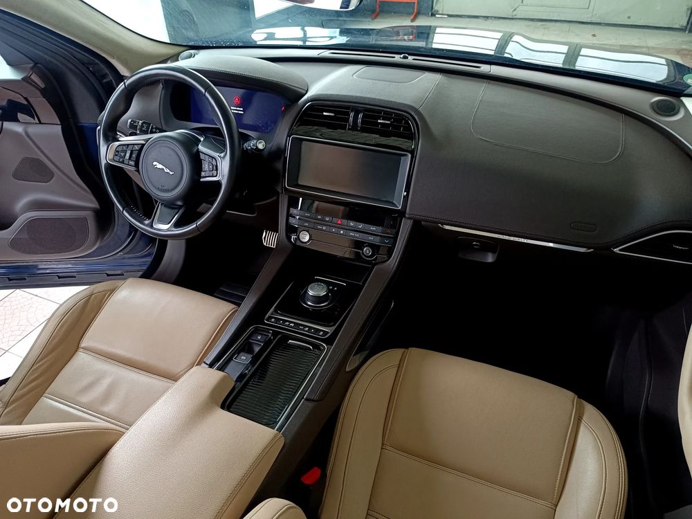 Jaguar F-Pace 2.0 i4D AWD Prestige - 5