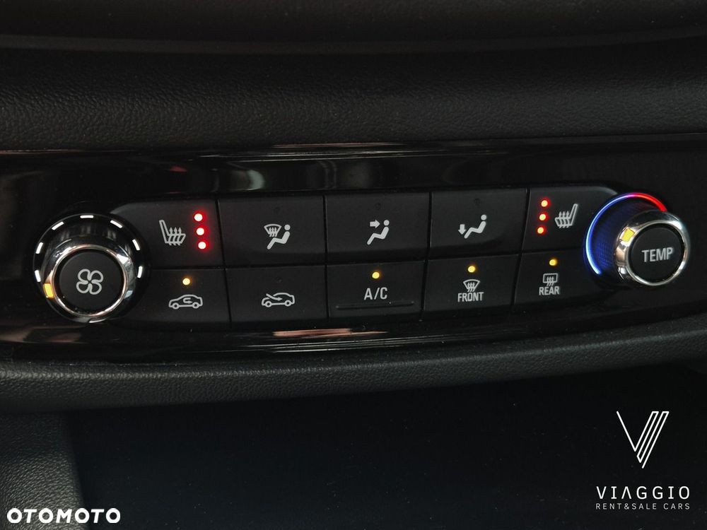 Opel Insignia - 12