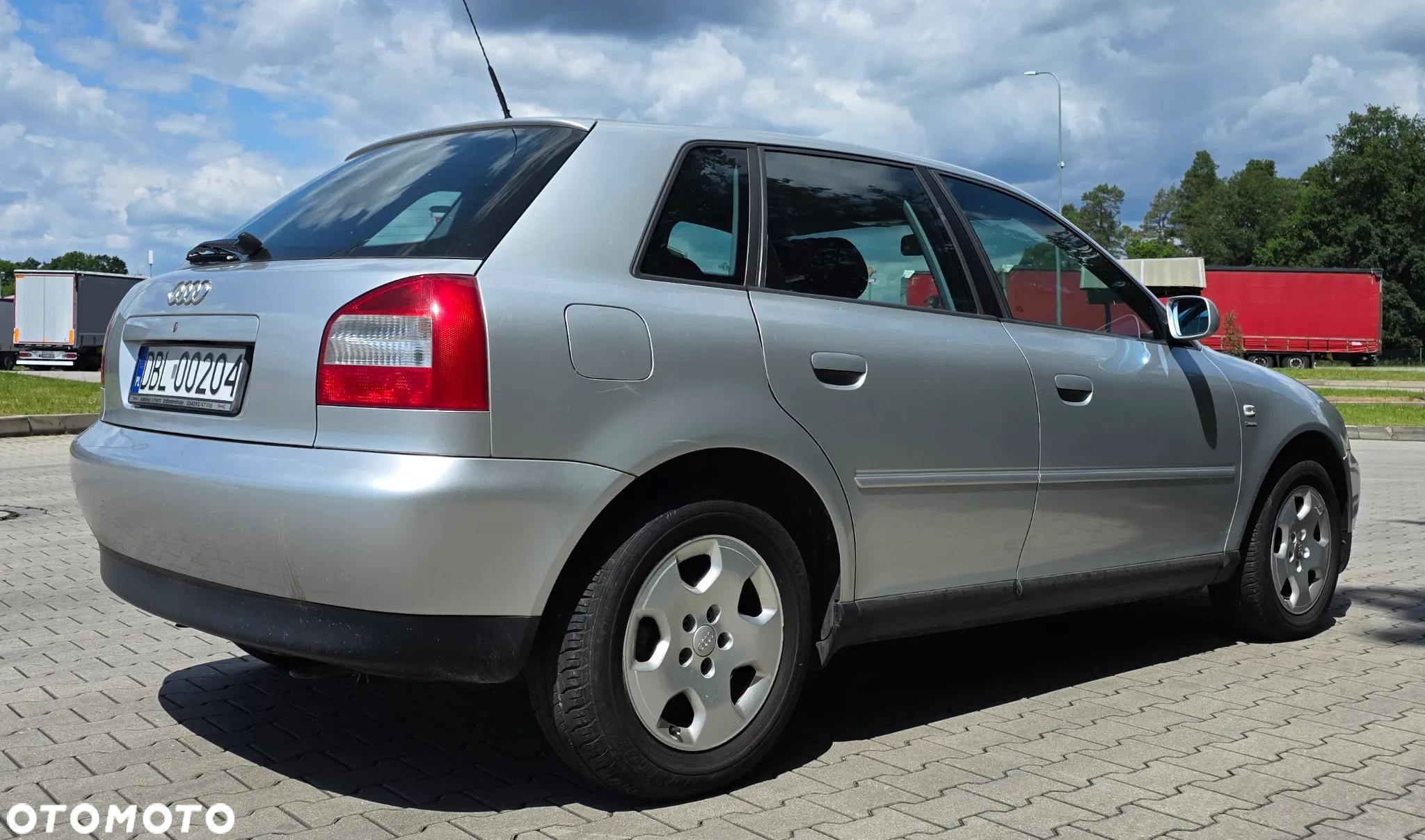 Audi A3 1.6 Ambiente - 16