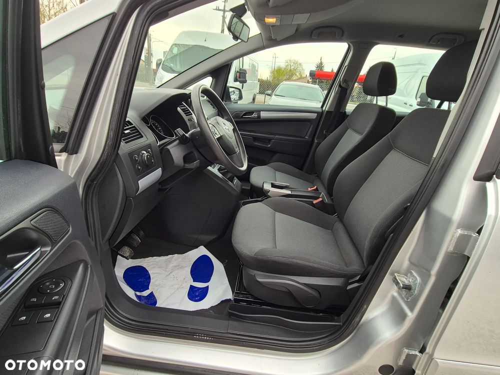Opel Zafira 1.8 Innovation - 24