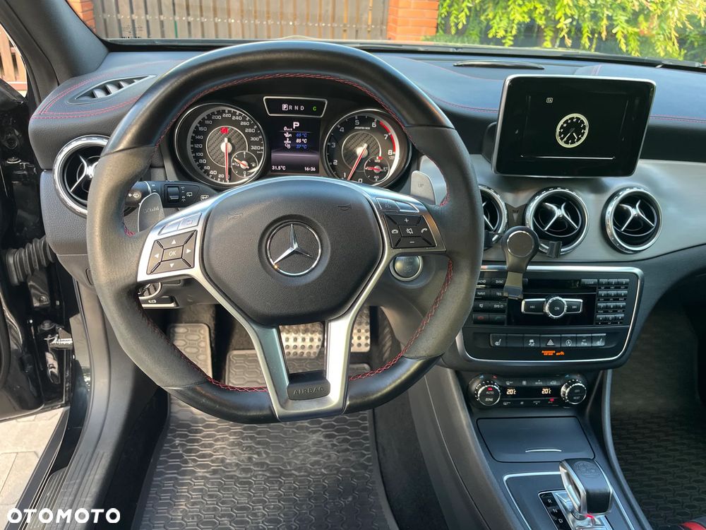 Mercedes-Benz GLA 45 AMG 4-Matic Edition 1 - 24