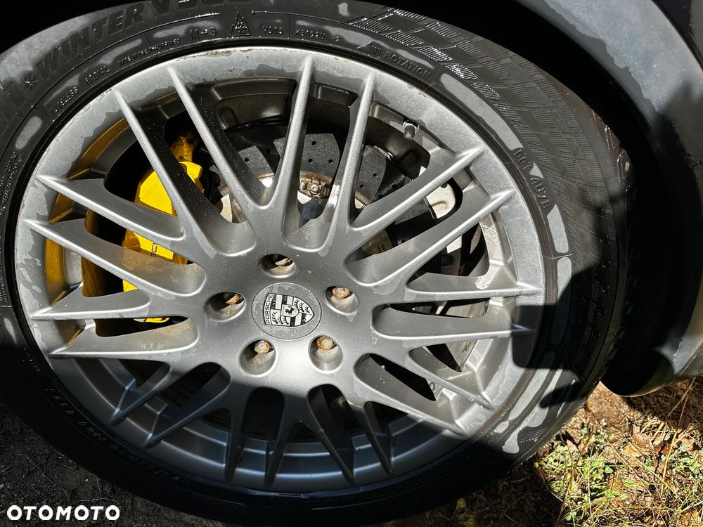Porsche Cayenne Turbo - 6