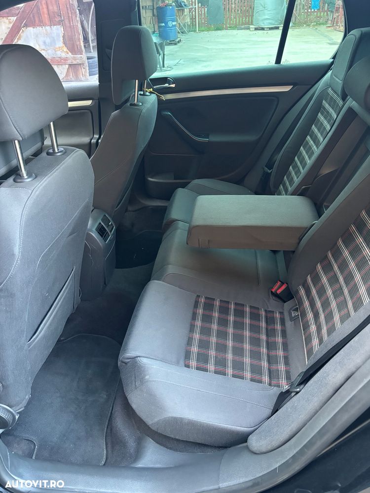 Volkswagen Golf 2.0 FSI GTI DSG - 6