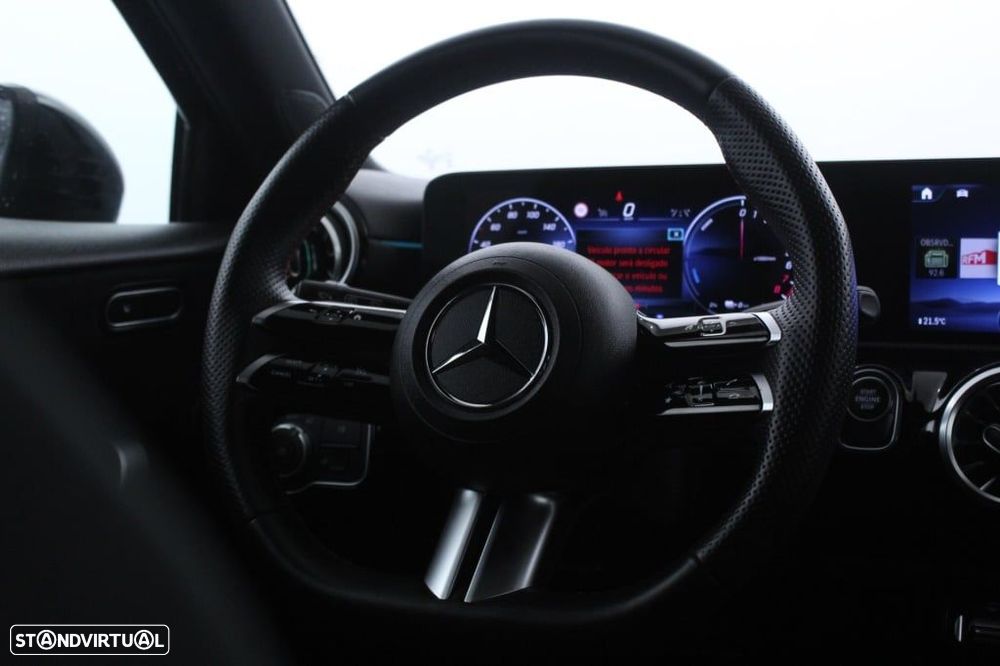 Mercedes-Benz A 250 e AMG Line - 16