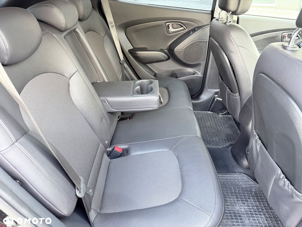 Hyundai ix35 blue 1.6 2WD Finale Silver - 16