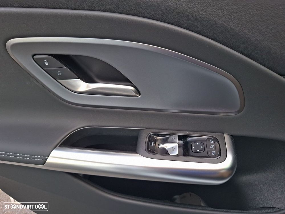 Mercedes-Benz CLA 220 - 19