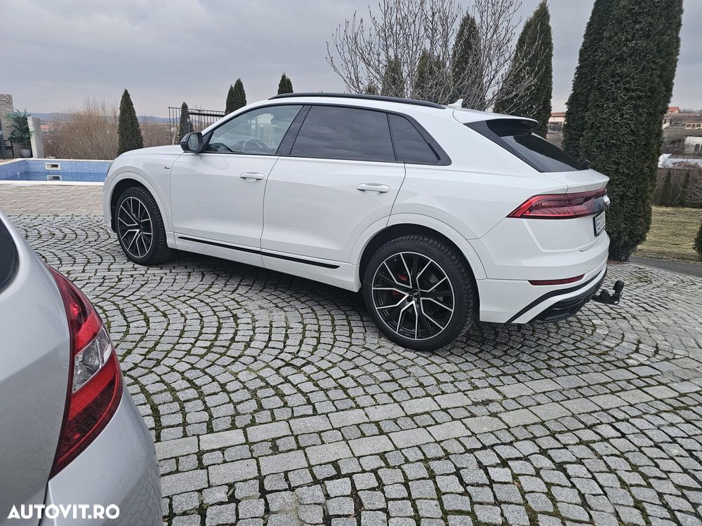Audi Q8 - 1