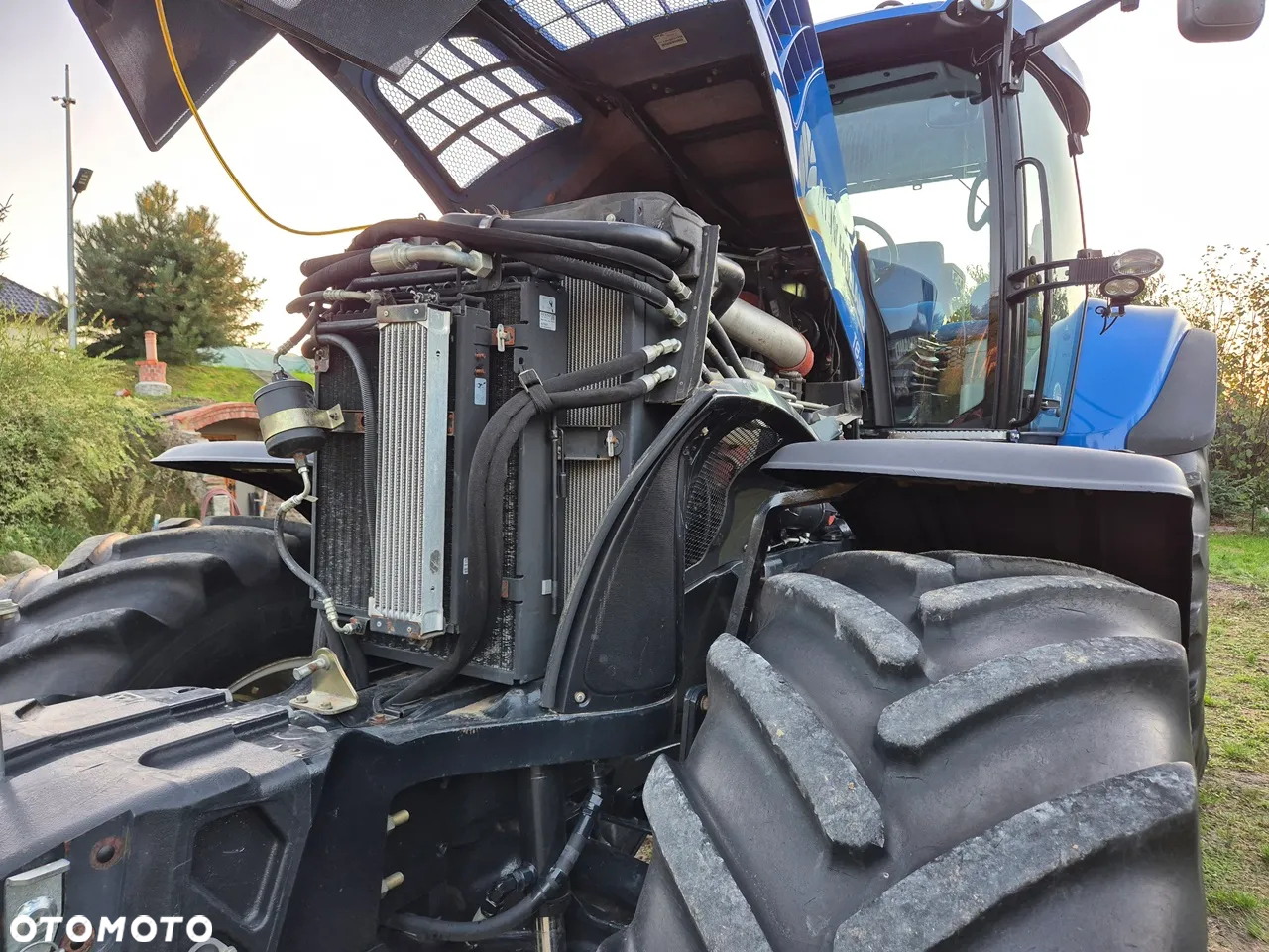New Holland T8-300 BARDZO ŁADNY Duży traktor GPS - 17