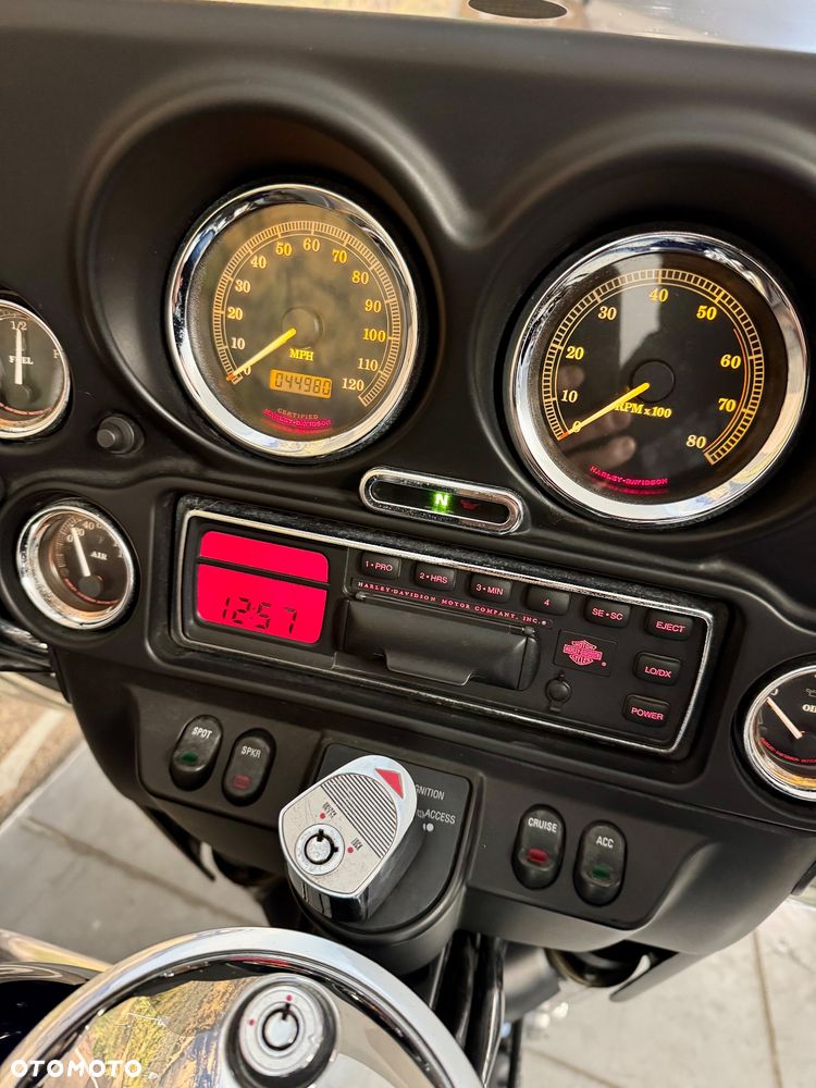 Harley-Davidson Touring Electra Glide - 12