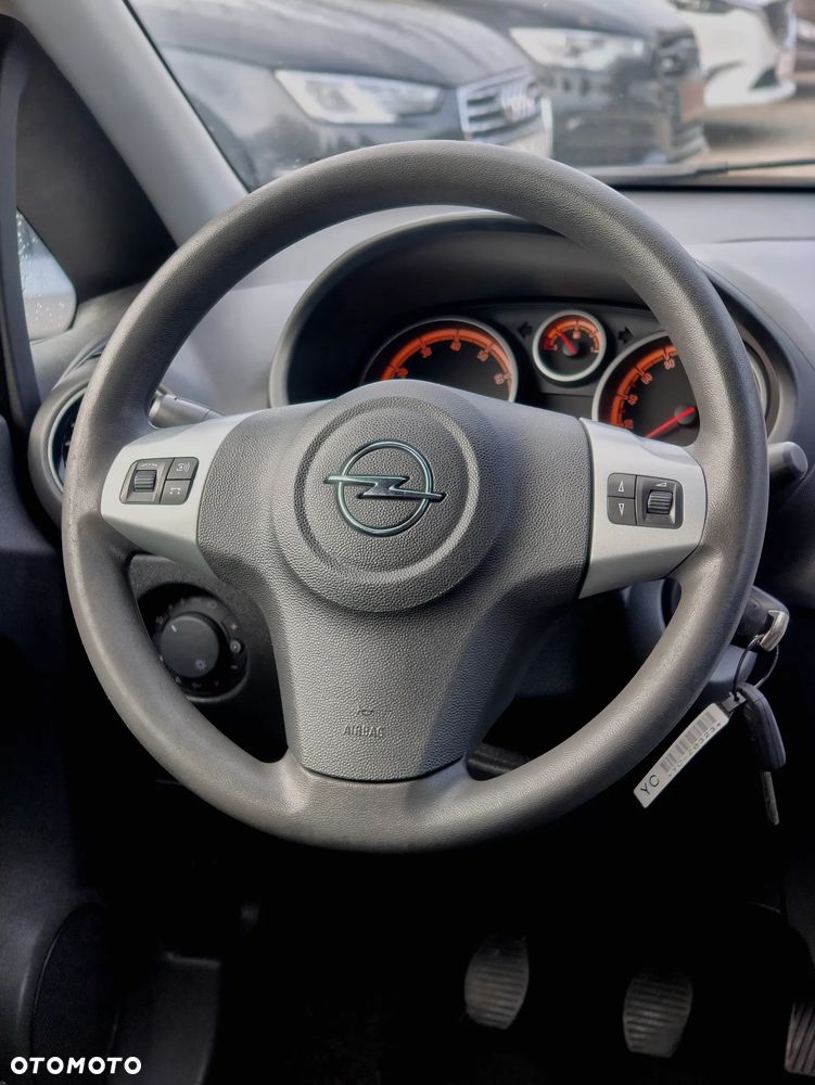 Opel Corsa 1.2 16V - 7