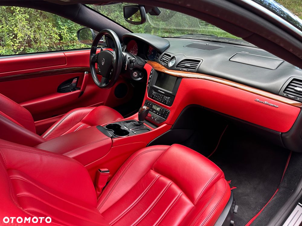 Maserati GranTurismo Automat - 13