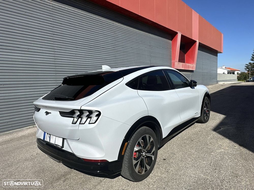 Ford Mustang Mach-E AWD PREMIUM - 8