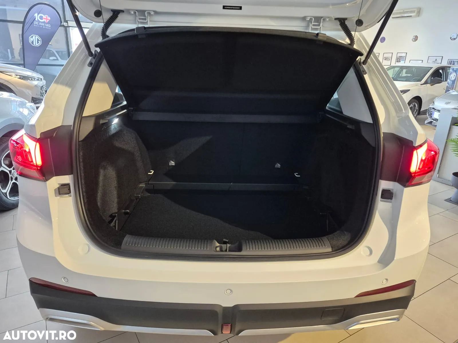MG ZS HEV 1.5 GSI AT Explore - 18