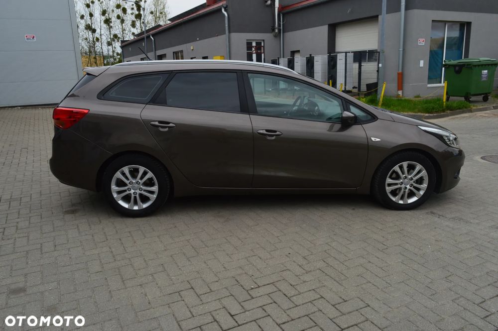 Kia Ceed 1.6 GDI Edition 7 - 11