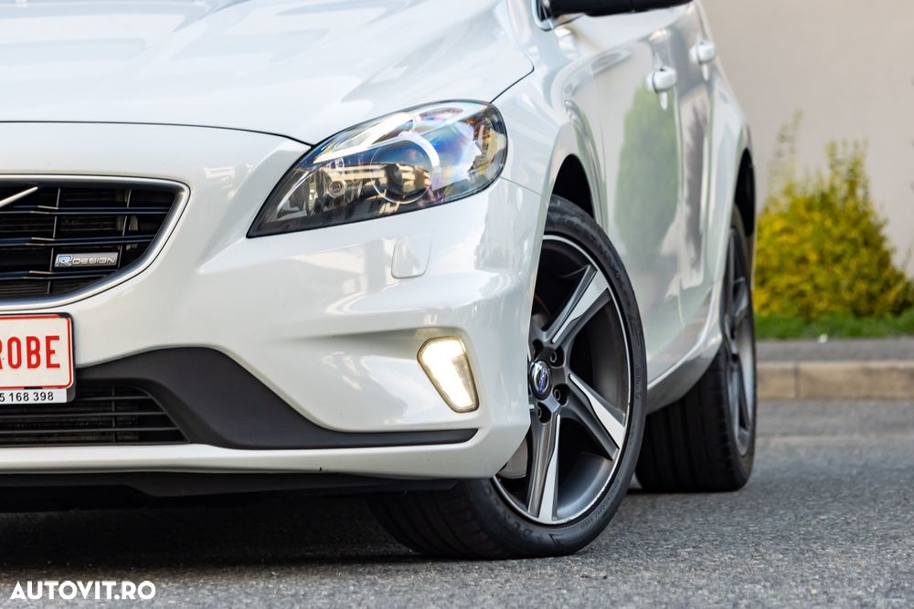 Volvo V40 D4 VEA Aut. R-Design - 33