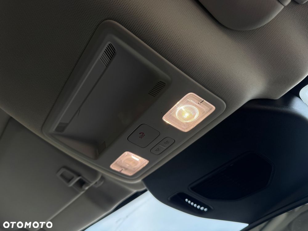 Ford Kuga 2.5 FHEV FWD Titanium - 30