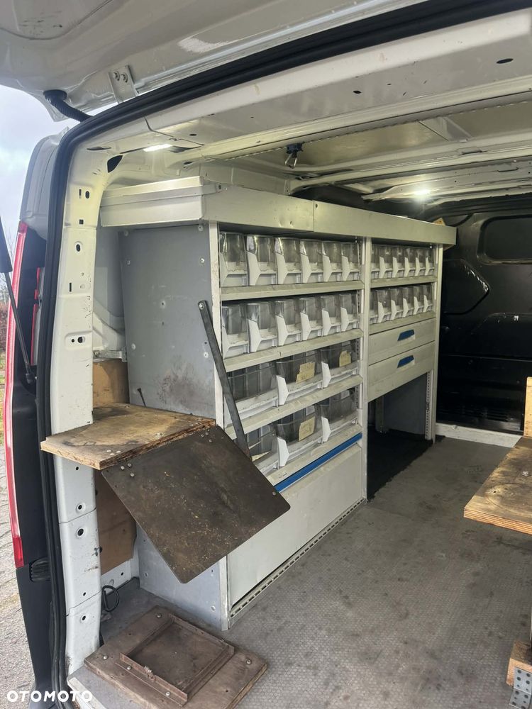 Ford TRANSIT CUSTOM - 19