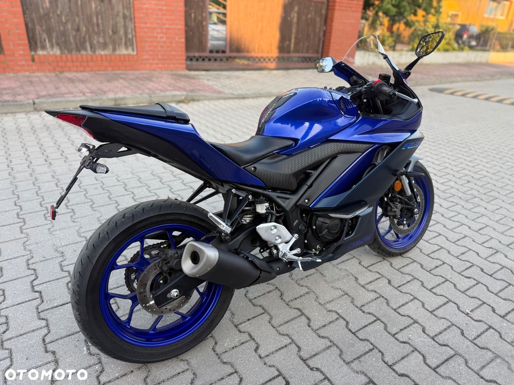 Yamaha R3 - 13