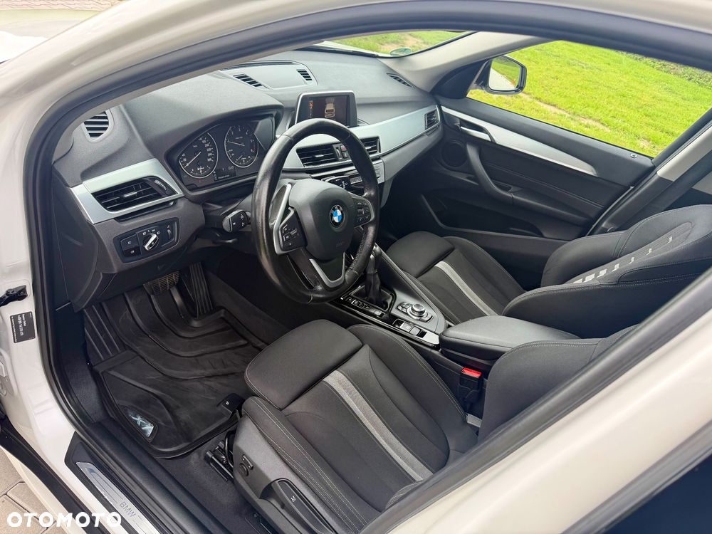 BMW X1 xDrive18d Sport - 13