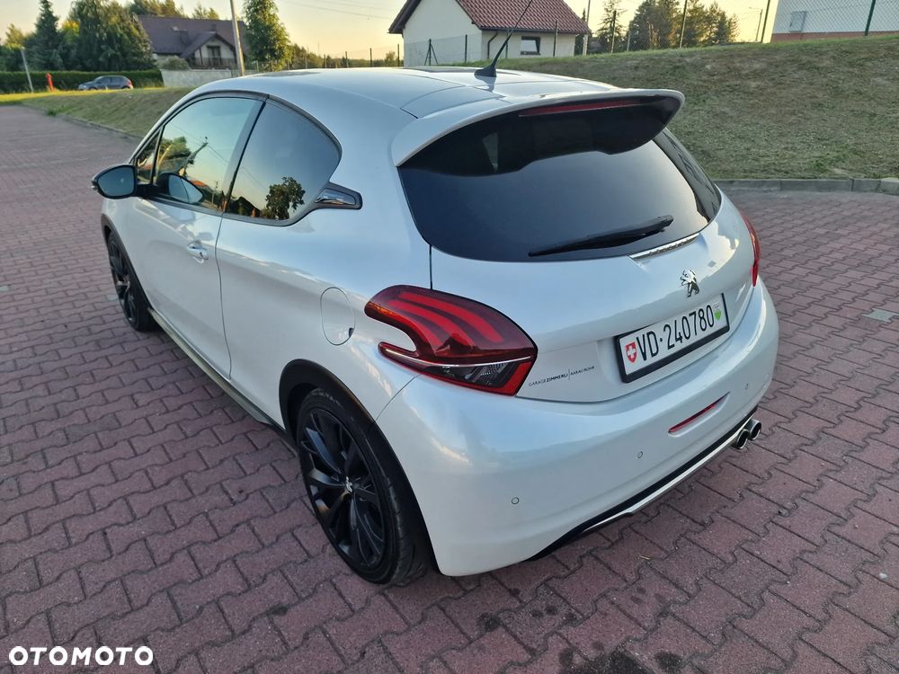 Peugeot 208 THP STOP & START GTi by Sport - 6