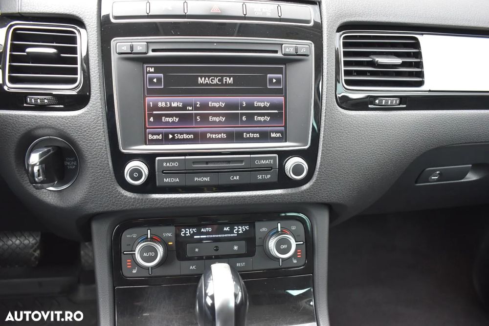 Volkswagen Touareg 3.0 V6 TDI BMT Terrain Tech - 11