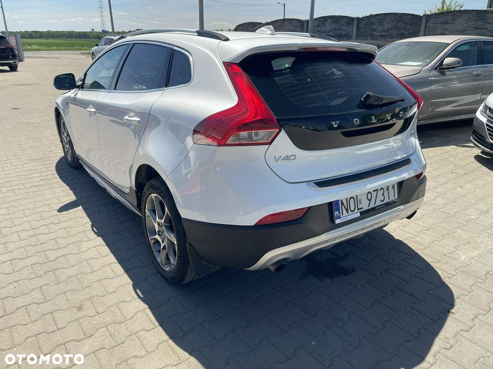Volvo V40 Cross Country T4 AWD Geartronic Kinetic - 6