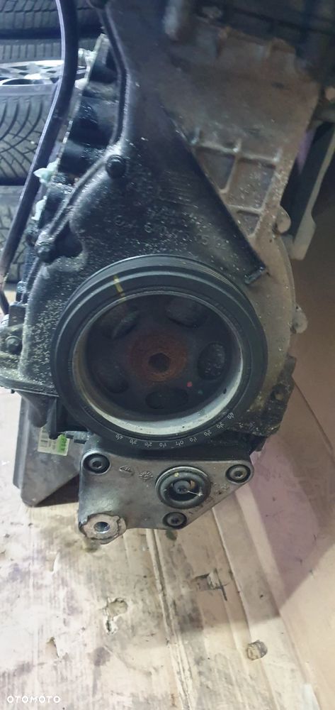 Silnik blok silnika słupek Mercedes A-Klasa W169 2.0 CDI 640940 - 8