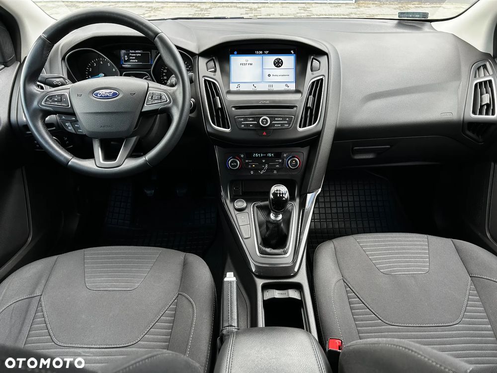 Ford Focus 1.5 EcoBoost Titanium ASS - 12