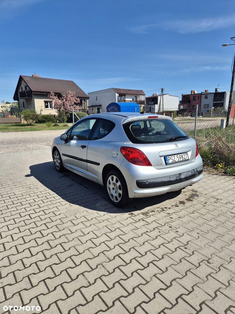 Peugeot 207 - 2