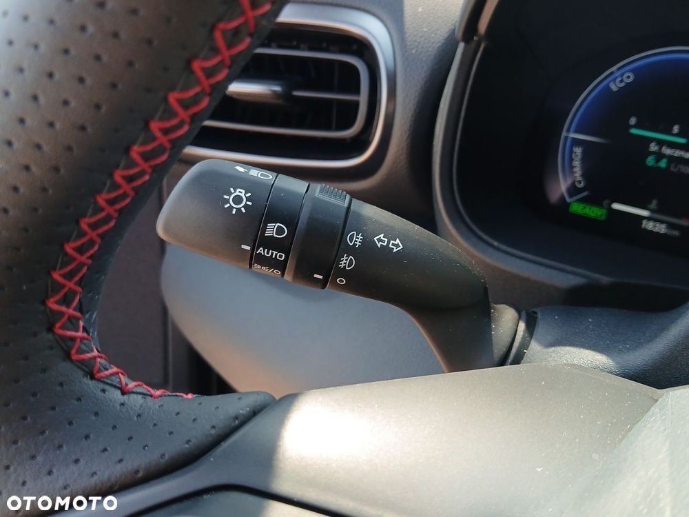 Toyota Yaris Cross Hybrid 1.5 GR Sport - 27