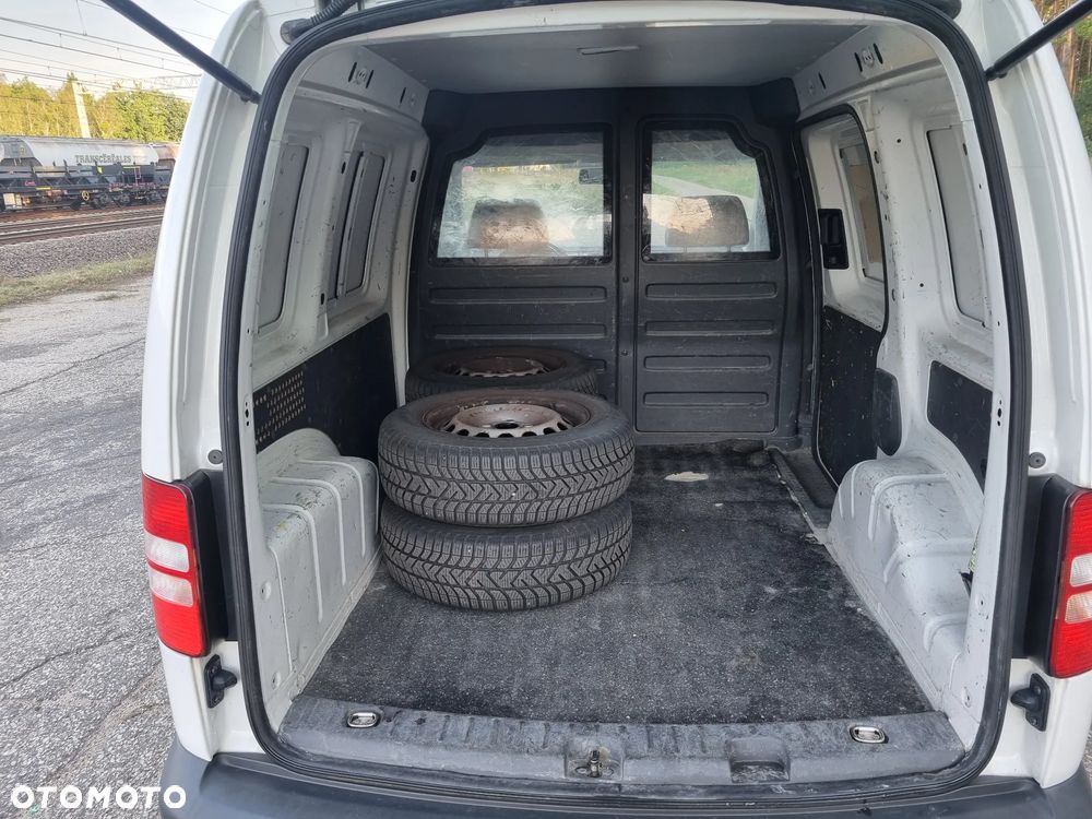 Volkswagen Caddy - 12